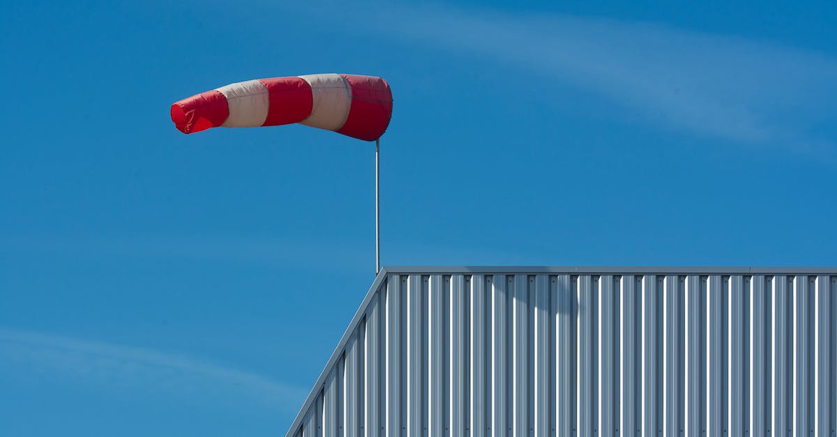 découvrez les instruments de politique climatique qui façonnent notre avenir. explorez les stratégies, réglementations et initiatives mises en œuvre pour lutter contre le changement climatique et promouvoir un développement durable.