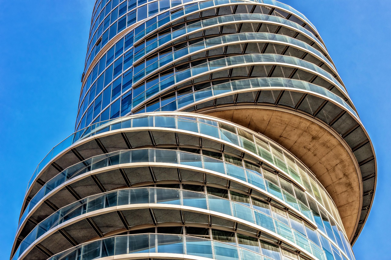 découvrez le concept de l'économie circulaire, une approche innovante visant à réduire les déchets, optimiser l’utilisation des ressources et favoriser le développement durable dans les entreprises et la société.
