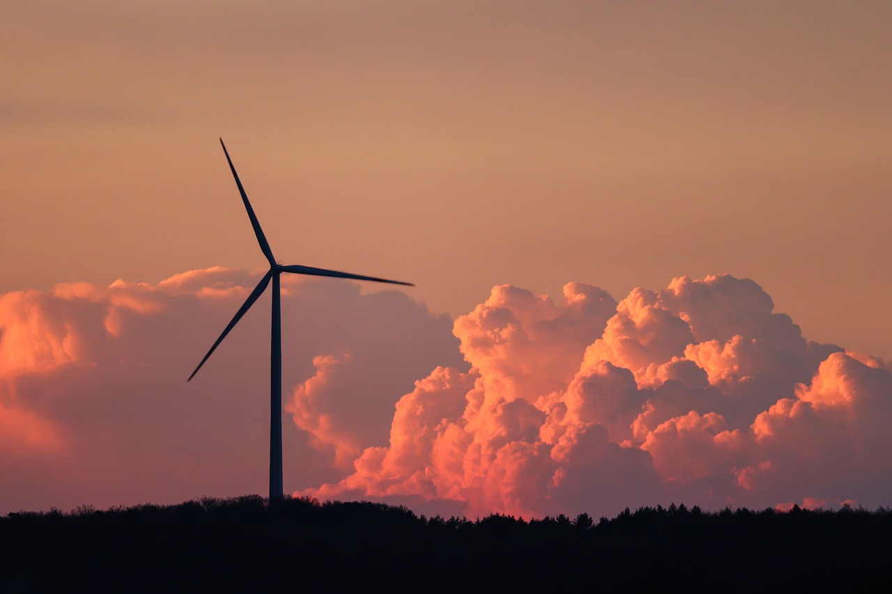 découvrez comment produire votre propre énergie renouvelable à la maison pour réduire vos factures et préserver l'environnement grâce à des solutions écologiques et durables.