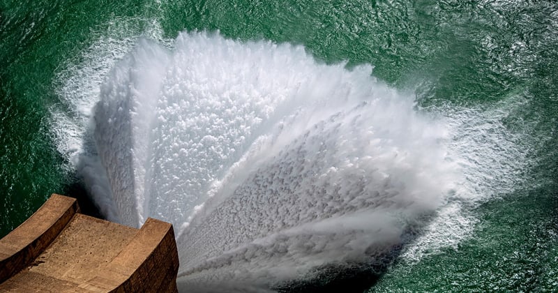Comment consommer moins d'eau au quotidien : 12 gestes qui changent tout