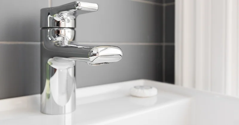 Quels sont 8 bons réflexes pour économiser l'eau ?