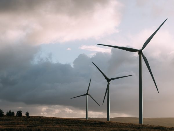 découvrez les avantages des énergies renouvelables, une solution durable pour un avenir plus vert. informez-vous sur les différentes sources comme le solaire, l'éolien et l'hydraulique, ainsi que leur impact positif sur l'environnement et l'économie.