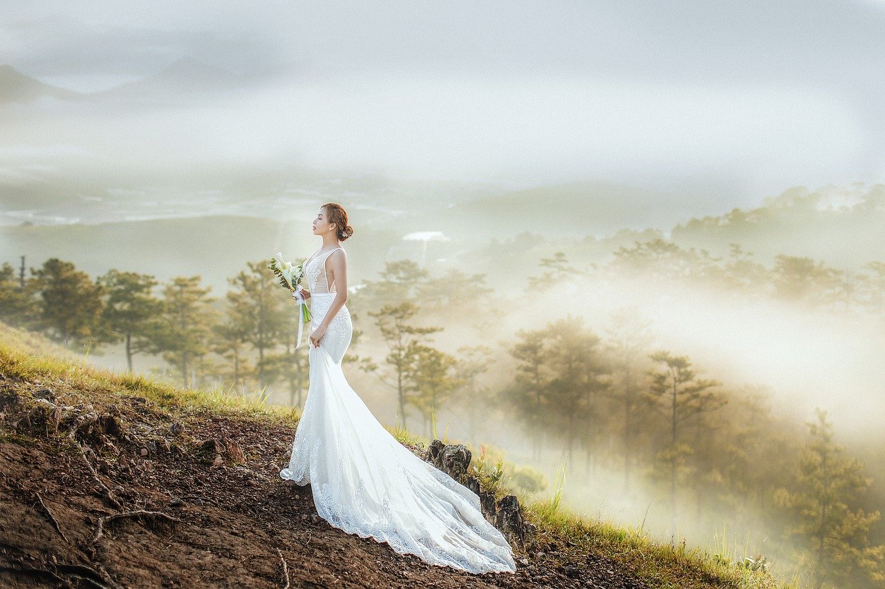 découvrez comment organiser des mariages durables qui respectent l'environnement tout en créant des souvenirs inoubliables. explorez des idées éco-responsables pour chaque aspect de votre grand jour, des invitations aux décorations, en passant par le choix des lieux et des traiteurs.