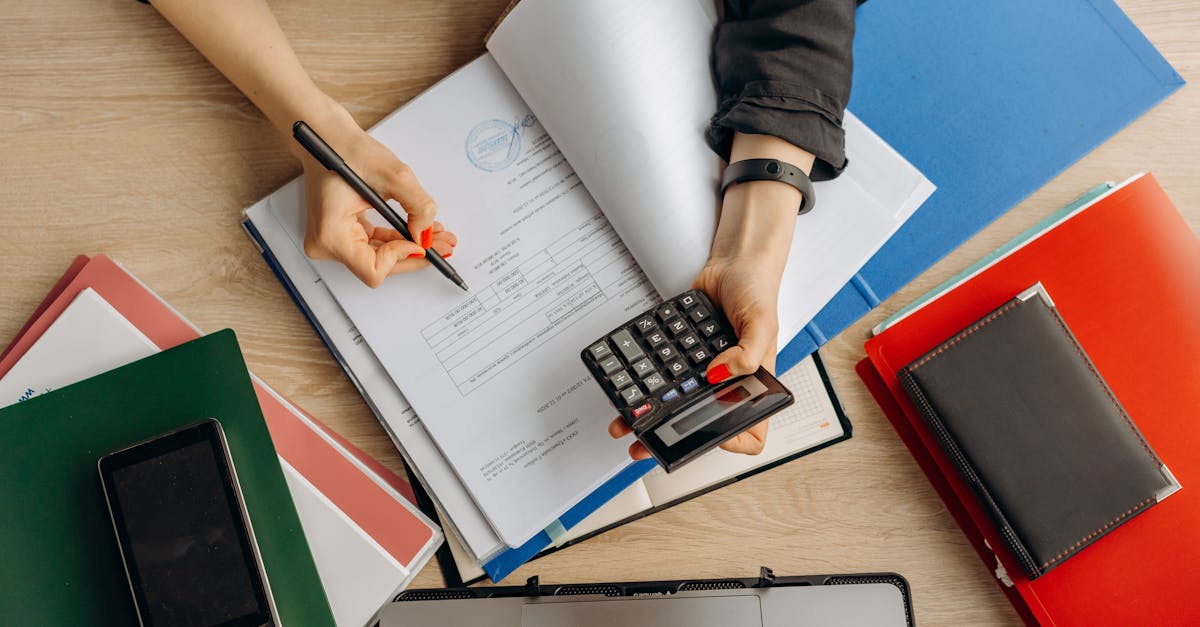découvrez comment la taxe carbone contribue à la lutte contre le changement climatique en incitant les entreprises à réduire leurs émissions de co2. informez-vous sur ses implications, ses avantages et son impact sur l'économie.