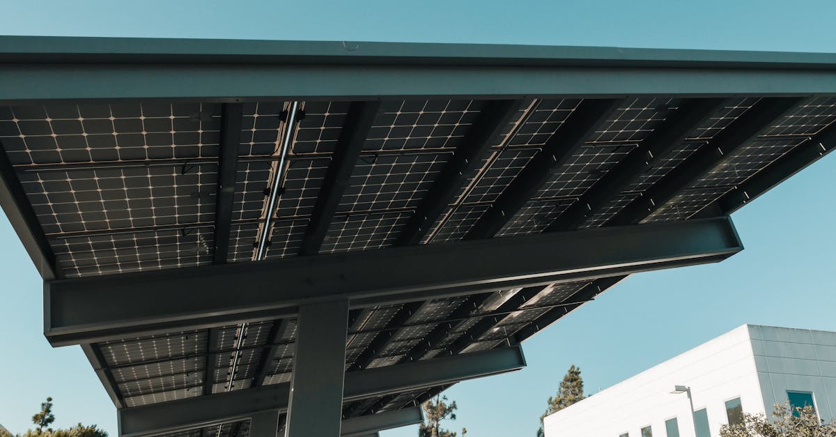 découvrez comment les centrales solaires photovoltaïques transforment l'énergie solaire en électricité propre et durable. explorez leur fonctionnement, leurs avantages écologiques et leur contribution à la transition énergétique.