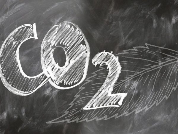 découvrez comment réduire votre empreinte carbone grâce à des conseils pratiques et des solutions durables. apprenez l'importance de la réduction des émissions de co2 et engagez-vous pour un avenir plus vert.