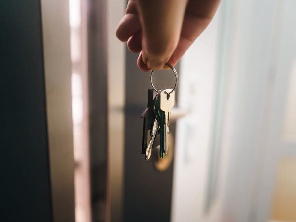 découvrez comment les agents de changement transforment les organisations en catalysant des innovations, en favorisant l'engagement des équipes et en pilotant des processus de transformation réussis.
