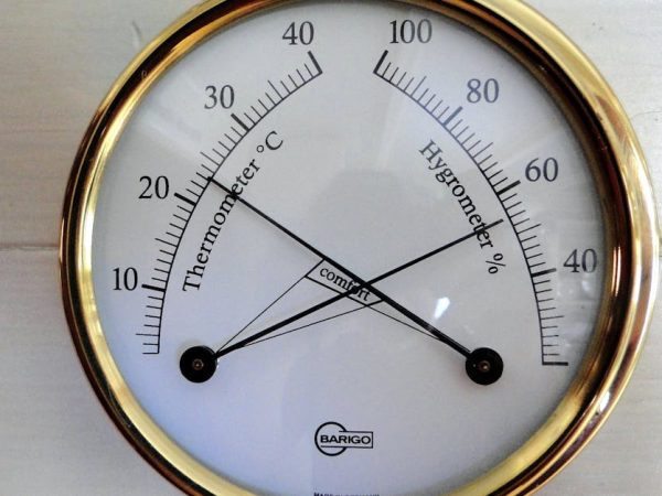 découvrez les instruments de politique climatique essentiels pour lutter contre le changement climatique. comprenez comment ces outils, tels que les taxes sur le carbone, les systèmes de plafonnement et d'échange, et les réglementations, peuvent aider à réduire les émissions de gaz à effet de serre et promouvoir un avenir durable.