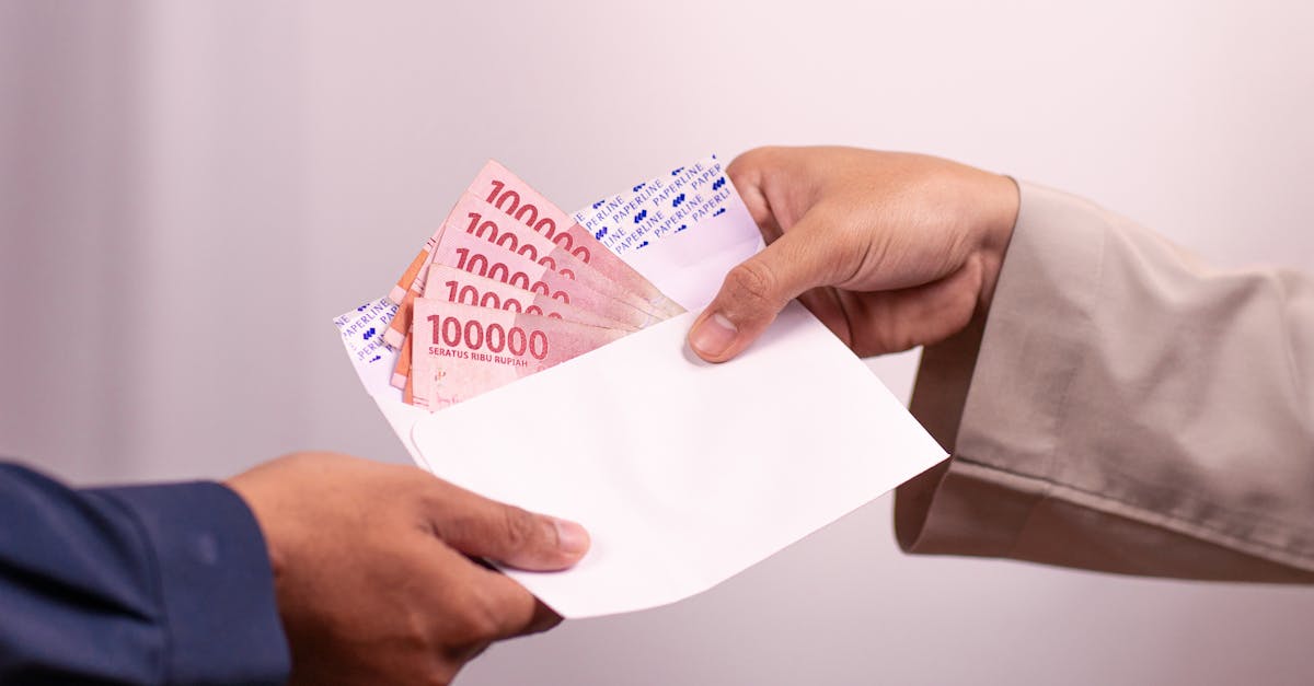 découvrez les enjeux et stratégies des négociations économiques, des discussions commerciales aux accords internationaux. explorez comment ces négociations influencent les marchés et les relations entre les nations.