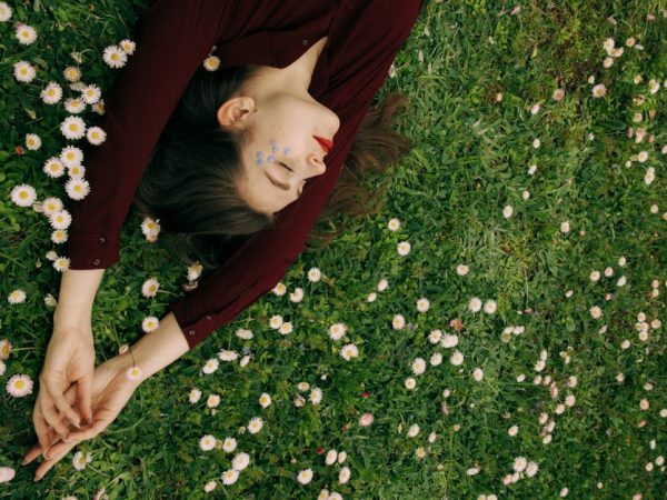 découvrez les secrets d'un sommeil durable avec nos conseils sur le choix de literie éco-responsable, les pratiques de relaxation et l'importance d'une bonne ambiance pour favoriser des nuits paisibles et respectueuses de l'environnement.