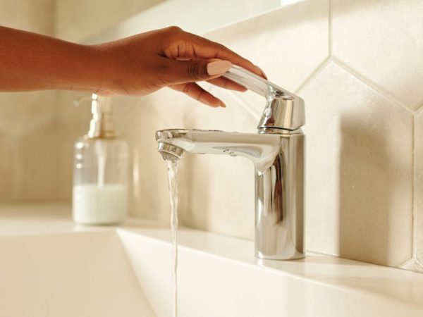 découvrez l'efficacité de l'eau, un concept essentiel pour la gestion durable des ressources hydriques. apprenez des stratégies et des astuces pour optimiser l'utilisation de l'eau, réduire le gaspillage et préserver l'environnement tout en améliorant votre impact écologique.