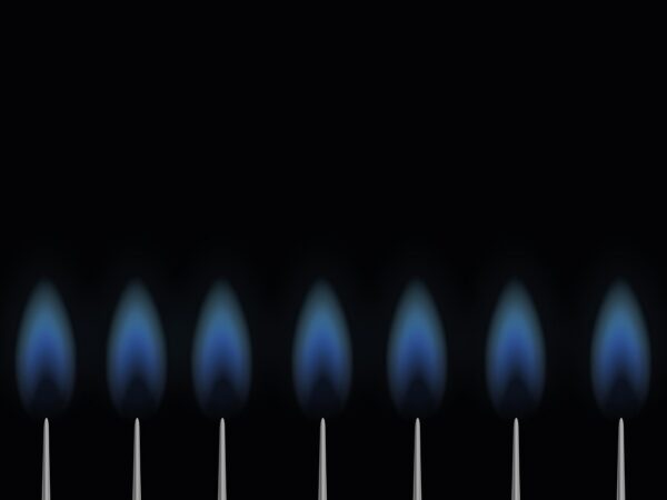 découvrez comment l'empreinte carbone des emails impacte l'environnement et apprenez à réduire votre consommation énergétique numérique.