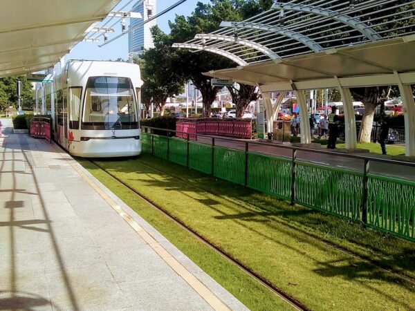 découvrez les solutions de transport durable pour réduire l'impact environnemental tout en améliorant la mobilité et la qualité de vie.