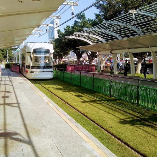 découvrez les solutions de transport durable pour réduire l'impact environnemental tout en améliorant la mobilité et la qualité de vie.